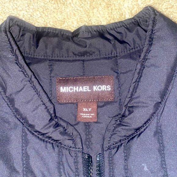 Michael Kors Mens XLT light weight quilted vest - Picture 2 of 4